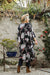 Kimono med sommerfuglermer Floral svart